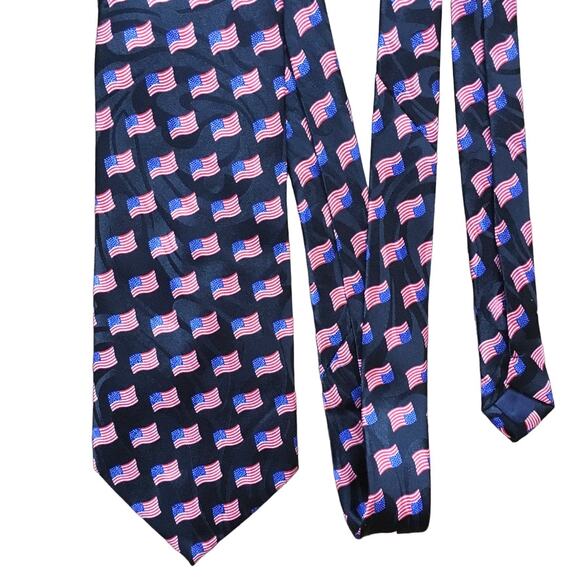 AMERICAN FLAG Tie  Election Rally Patriotic America 4th of July USA - Picture 1 of 4